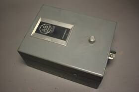 705-tad Allen-bradley Reversing Motor Starter In Enclosure Series Cc