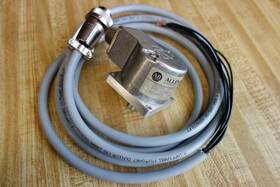845t-dz33acn Allen-bradley Optical Incremental 3/8 Inch Shaft Encoder 11-24vdc