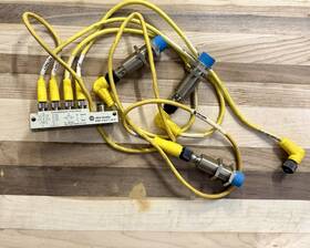 898p-p34pt-d8 Allen-bradley 898pp34ptd8 Distribution Box With 3 Sick Prox Switches And Ab Cables