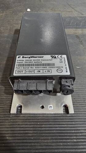 11085 Borgwarner 622/11085 36/48v To 24vdc 300w Dc/dc Converter