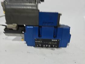 0811404713 Bosch Brand New 4wrle 10 E80sj-30/g24etk0/a1m Proportional Valve