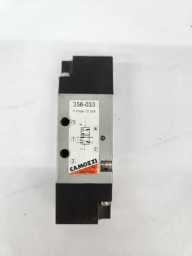 358-033 Camozzi 1pcs New For Air-controlled Valve #f8