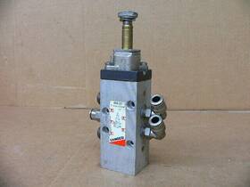 458-35 Camozzi Pneumatic Valve