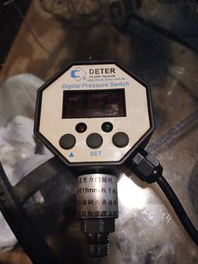 Dtesa-2hkn1 Deter Fluid-technik Digital Pressure Switch Dc12-24volts Working