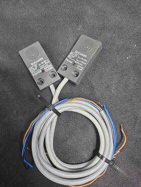 Fg2x05ap024-5000 Euchner Lot Of 2