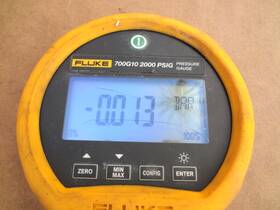 700g10 Fluke 2000 Psig Pressure Gauge