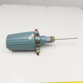 Foxboro Rtt10-aqfls004 Temperature Transmitter 50-250- F 30vdc