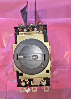 Bz-n60b Fuji Electric Sa403b With Shunt Trip And Disconnect Handle