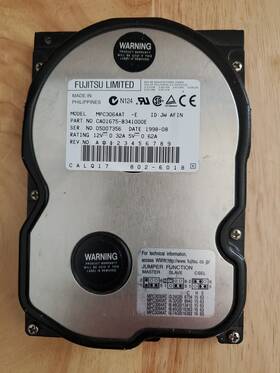 Ca01675-b321000e Fujitsu Mpc3032at-e Hard Drive From Industrial Computer