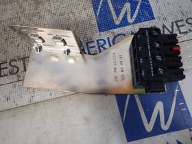 Pn-224751 Gmc Instruments Mounting Bracket Ver 03 Used