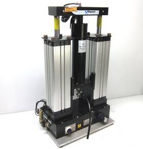 Titan-200 Graco Dispensit Titan 200 High Pressure Cartridge Feed System Sealant/adhesive