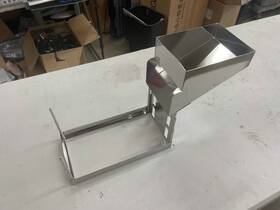 186484-rno Hamilton New Waste Chute