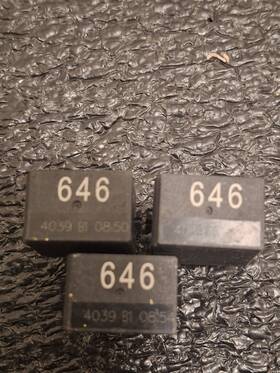 453-08 Hella 3pc 4rd 965 5 Pin Hela Relay 646