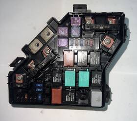 Sna-a010 Honda Pa66 Ppe 2006-2007 Civic Fuse Box