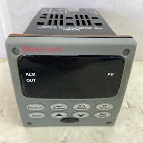 Dc2500-ce-0a00-200-00000-ec-0 Honeywell Udc2500 Tested Controller
