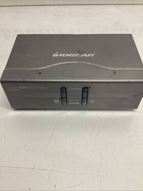 Gcs1722 Iogear 2-port Vga Kvm Switch Great Condition Fast Free Shipping P-457
