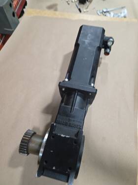 42.sm.201-44bj Keb Dynagear D75 5 00 1 1l Sa. A05 22075a000023 / Servo Motor