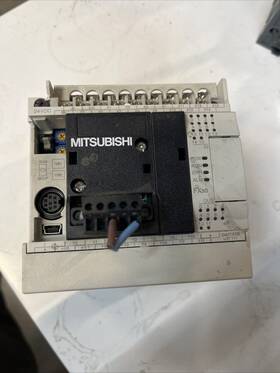 Fx3g-24mt Mitsubishi Fx3g-24mt/dss Missing Covers As Pictured