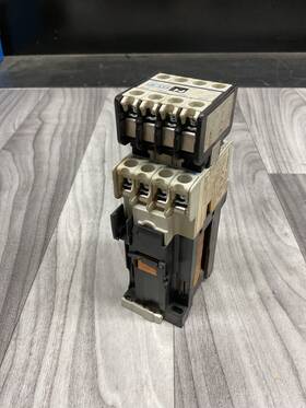 4009pt175 Mitsubishi Srd-n4 Contactor With Un-ax4 #4009pt175