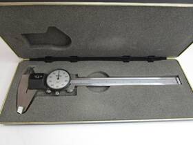 537-110 Mitutoyo Model Digit/dial Combo Caliper 0-6 Inch Original Case