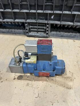 Xeb18196-001401 Moog D682z4809 D633-7368