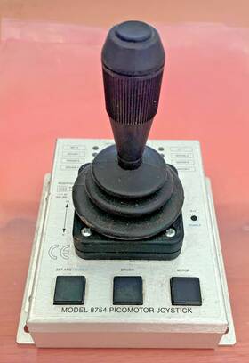 8754 New Focus Model Picomotor Joystick