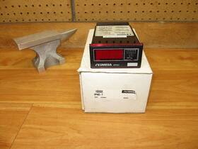 Dp462-t Omega Engineering Powers Up-used Digital Panel Thermometer Readout