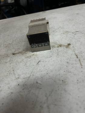 E5cs-q1kjx-522 Omron Temperature Controller
