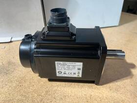 R88m-1l1k530t-s2 Omron R88m1l1k530ts2 Servo Motor