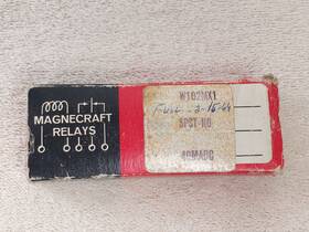 W102mx1 Schneider Electric Reed Relay Magnecraft New Old Stock