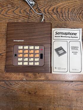 99371104-33311 Sensaphone Model 1000 Remote Monitoring System With Manual. Vtg