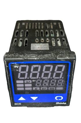 Bcs1s-00m00-0 Shinko Adjustable Electronic Temperature Controller. K7