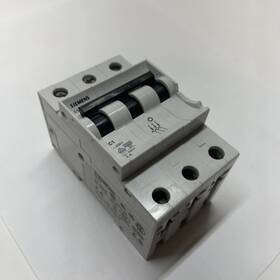 5sx23c1 Siemens 5sx23 C1 3p Miniature Circuit Breaker Din-rail 1a 400v