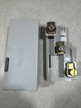 Fbt250 Siemens Lot Of 2 Fast Bus Terminal Bar # With Cover Euc