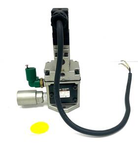 3135 Smc Vsp X 11 Solenoid Valve 3 Port 100vac 145 Psi
