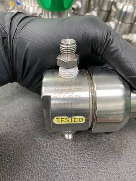 Kbp1j0a4a5a20000 Swagelok Kbp Series Back Pressure Regulators - Used