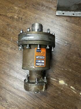 450700 Swr 6 1/8 To 3 Coax Connector