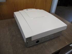 X13651559-01 Trane Tracer Control Unit Output 24vac One Door Magnet Used