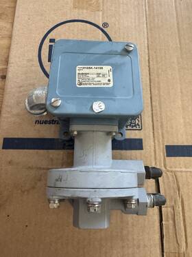 H105k-14158 United Electric H105k 14158 Pressure Switch 0-20psi 225psi Qty Avail