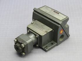 T233905 United Electric H115-53 H115 53 Nova Pneumatic Pressure Controller
