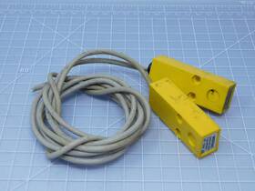 Ws53 Werac Lot Of 2 Light Curtain Photocell Transmitter 2-pin Connector