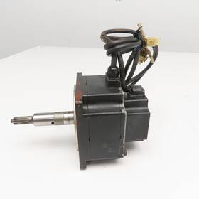 Sgmp-08awyr42 Yaskawa 750v 200v 3000rpm Ac Servo Motor