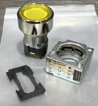 1PCS Siemens Push Button Switch 3SB3501-0AA31 Nos Surplus Original Box. Fixed Price $25.99.