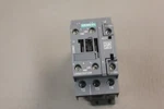 Siemens Lighting Contactor LEN00C004120B **cracked. Fixed Price $25.00.