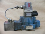 Moog Gmbh D662-1701E, D132, D02HXAUEN0A0 Servo Hydraulic Valve. Fixed Price $3999.99.