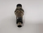 Allen Bradley 56RF-TR-M18 Rfid Transceiver Cylindrical 24VDC 0.1A Series. Fixed Price $94.96.