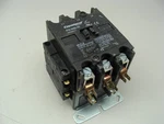 Copeland 012-3090-05 Ser F1 Contactor W/(2) Relays 012-0001-41 Coil: 110-120VAC. Fixed Price $59.99.