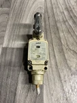 Yamatake / Azbil 1LS-J550EC Proximity Limit Switch #4036M5. Fixed Price $17.99.